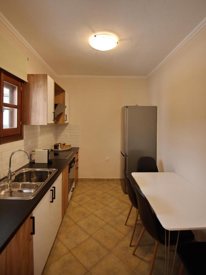 Elpida Apartments Votsi  외부 사진