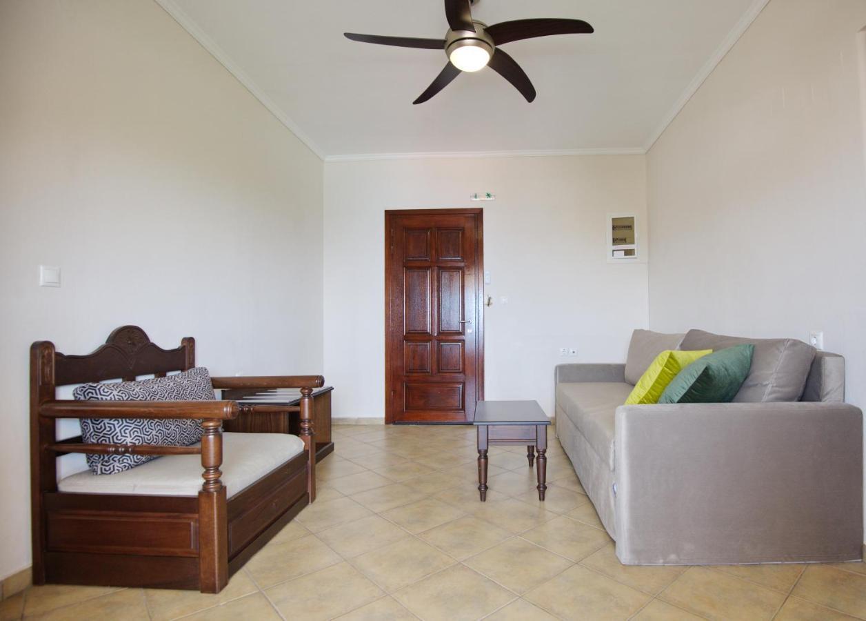 Elpida Apartments Votsi  외부 사진